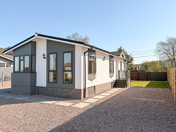2 Bedroom Mobile/park Home For Sale In Green Crize Park, Green Crize, Hereford, HR2