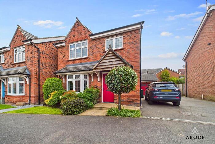 4 Bedroom Detached House For Sale In Newman Drive, Church Gresley, Swadlincote, DE11