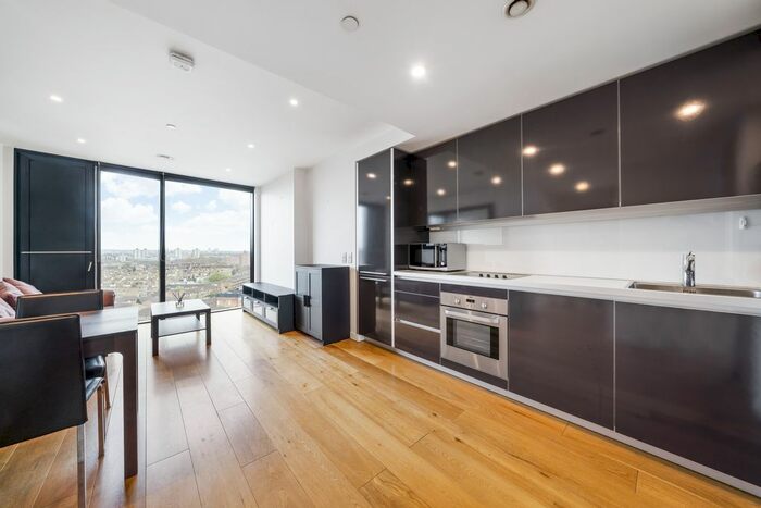 1 Bedroom Flat To Rent In Walworth Road, London, Uk, SE1