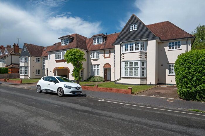 1 Bedroom Flat To Rent In Avenue Road, St. Albans, Hertfordshire, AL1