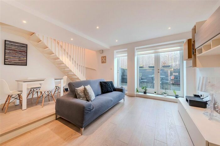 1 Bedroom Flat To Rent In West Elms Studios, A Stewarts Road, London, SW8