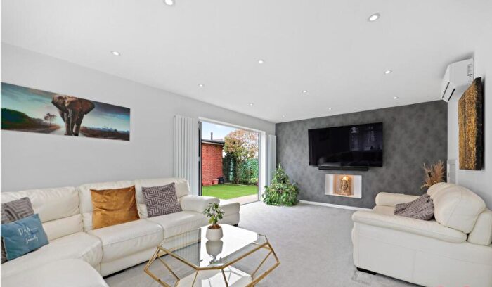 4 Bedroom Detached House To Rent In Supported Living Suitable, The Elkins, Romford, RM1