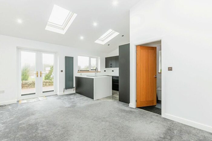 1 Bedroom Detached Bungalow For Sale In School Lane, Guide, Blackburn, BB1