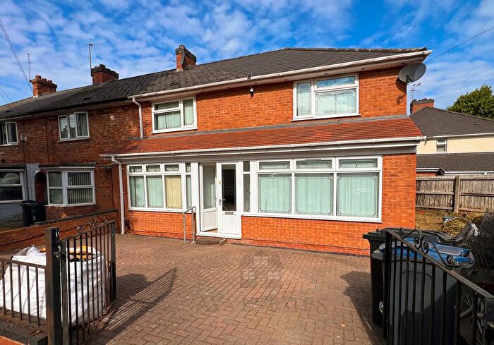 6 Bedroom End Of Terrace House To Rent In Homelea Road, Birmingham, B25