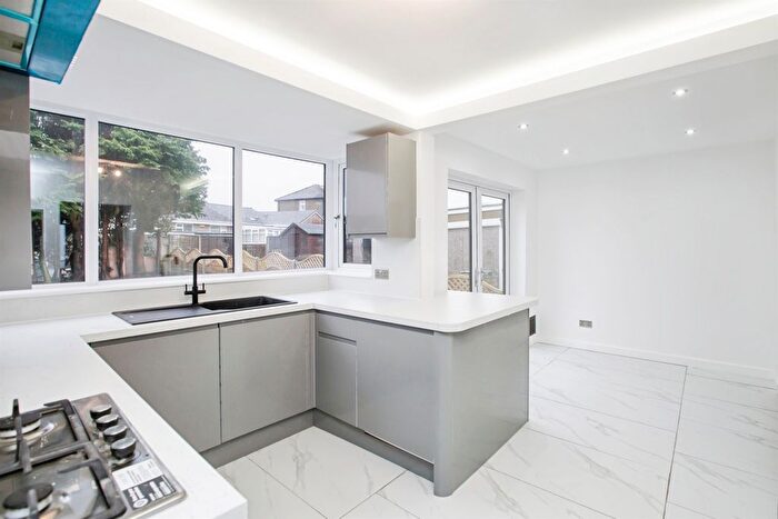 3 Bedroom Semi Detached House For Sale In Tewit Green, Halifax, HX2