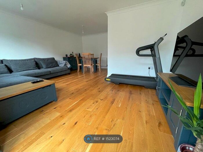 3 Bedroom Terraced House To Rent In Falstaff Mews, Greenhithe, DA9