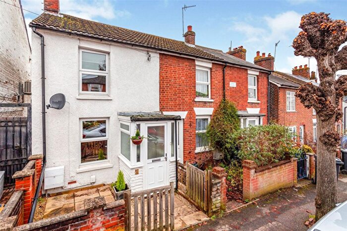 2 Bedroom End Terrace House For Sale In Lavender Hill, Tonbridge, TN9