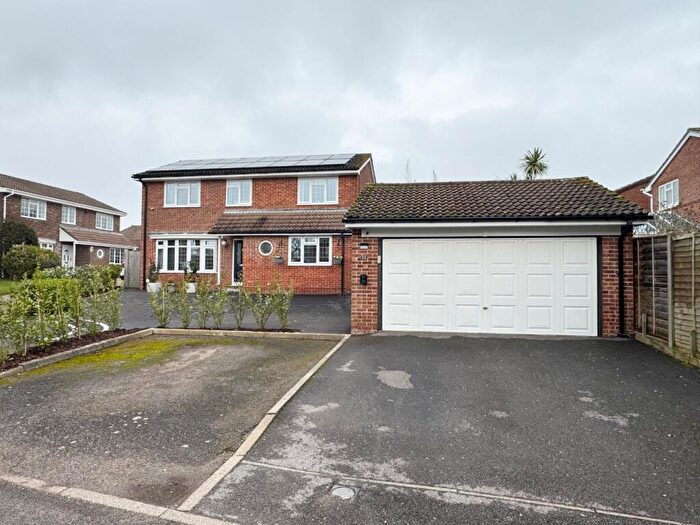 4 Bedroom Detached House For Sale In Langley, Southampton, Hampshire, SO45