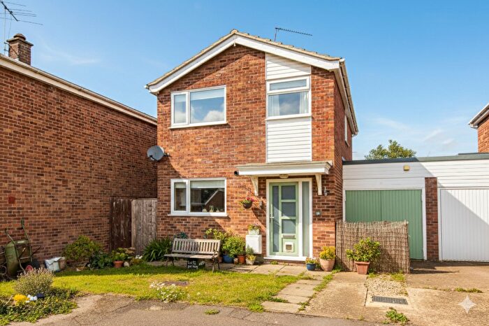 3 Bedroom Link Detached House For Sale In Westfield Road, Long Wittenham, OX14