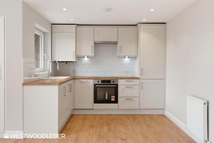 1 Bedroom Maisonette For Sale In Highmill, Ware, SG12