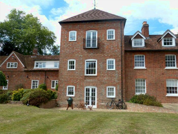 1 Bedroom Apartment To Rent In Garden Flat, Garden House Boln, Lower Shiplake, RG9