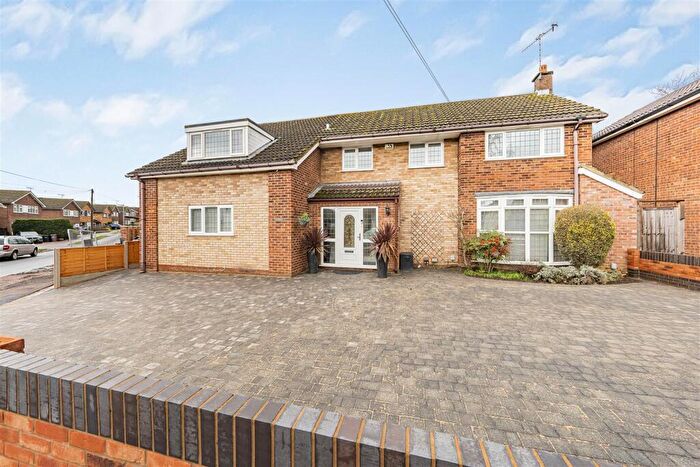 5 Bedroom Detached House For Sale In Hornbeams, Bricket Wood, St. Albans, AL2