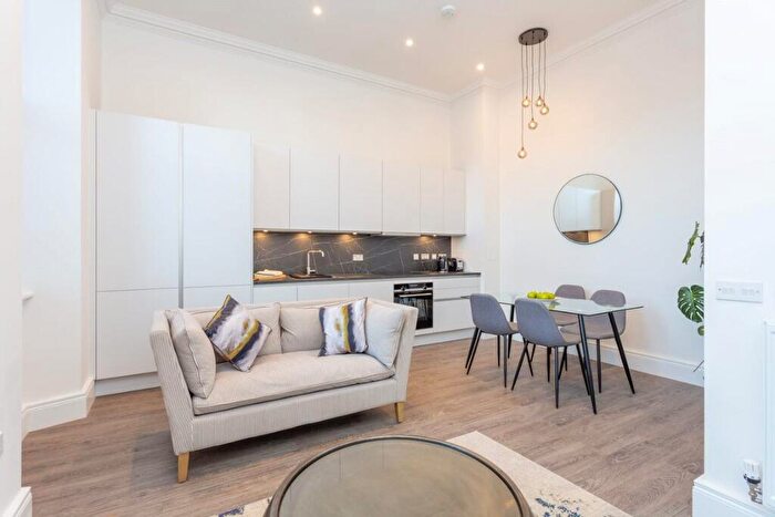 1 Bedroom Flat To Rent In James Gall Wynd, Edinburgh, EH16