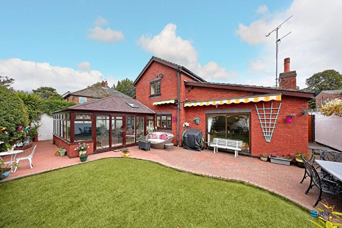 4 Bedroom Detached House For Sale In North Drive, Wavertree, L15