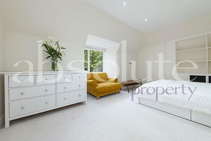 1 Bedroom Apartment To Rent In Lyndhurst Gardens, London, NW3