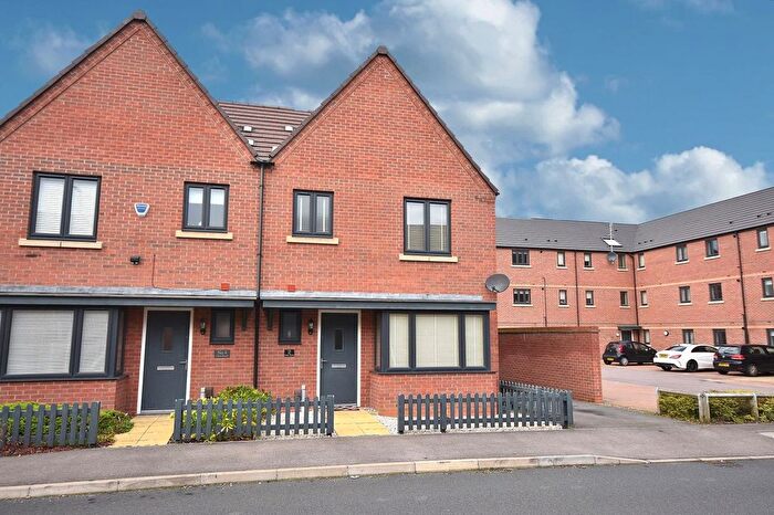 3 Bedroom Semi-Detached House To Rent In Eden Road, Northampton, NN5