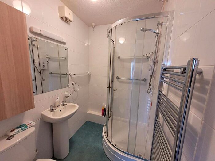 1 Bedroom Flat For Sale In Court Place, Castle Hill Avenue, Folkestone, CT20