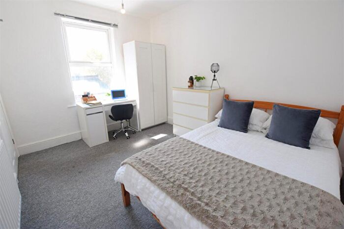 4 Bedroom Terraced House To Rent In Carholme Road - Student House - /, LN1