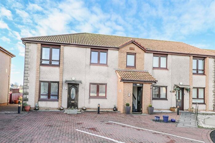 2 Bedroom Flat For Sale In Watson Court, Thornton, KY1