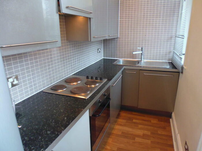 1 Bedroom Flat To Rent In Flat Royal Victoria Building- Virtual Viewing, S3