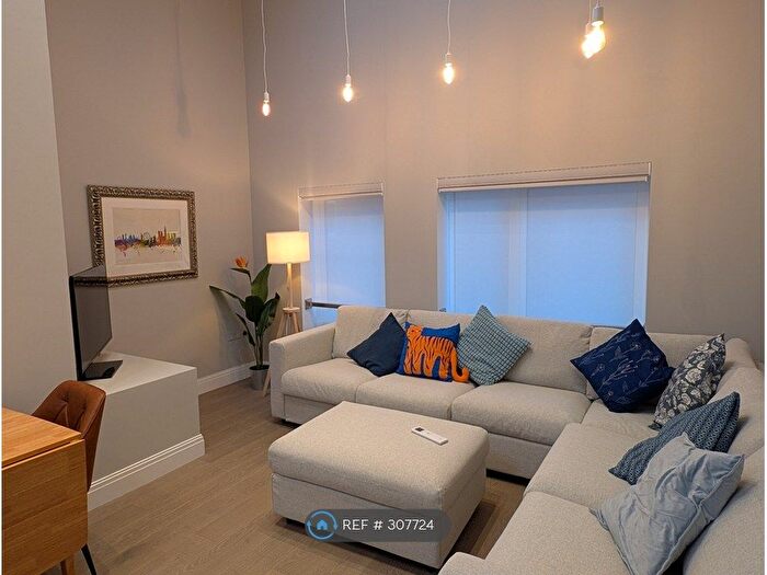 2 Bedroom Flat To Rent In Vale Royal House, London, WC2H