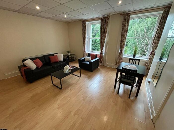 1 Bedroom Flat To Rent In Virginia House, LS6