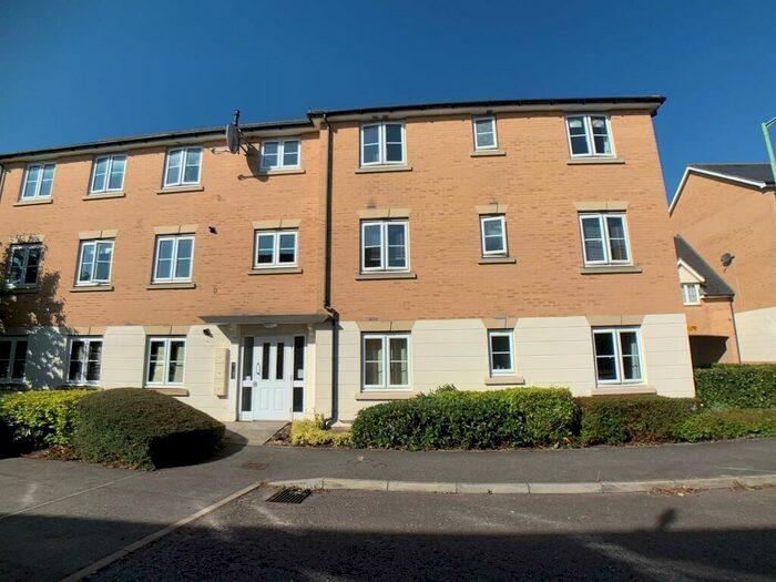 2 Bedroom Flat To Rent In Jacobs Close, Great Cornard, Sudbury, CO10