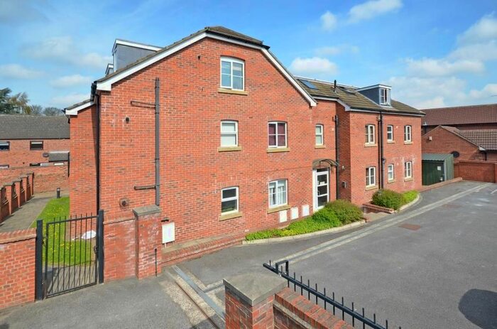 2 Bedroom Flat To Rent In Jacobs Court, Clifton Green, York, YO30