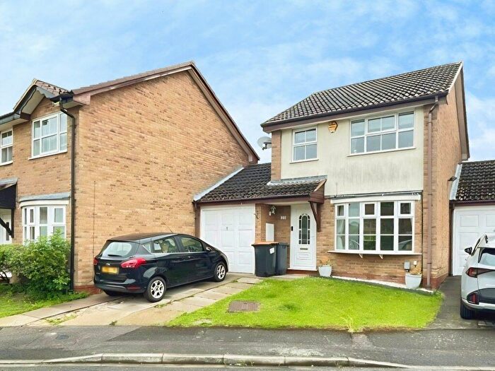 3 Bedroom Link Detached House To Rent In Westminster Gardens, MK42