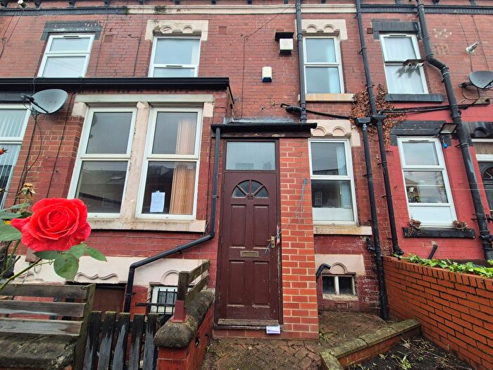 2 Bedroom Terraced House For Sale In St. Hildas Place, Leeds, LS9