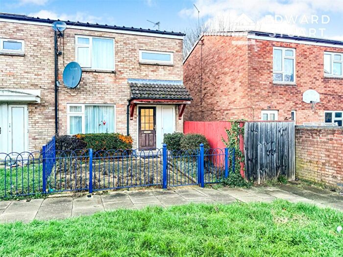 3 Bedroom End Of Terrace House For Sale In Branston Rise, Peterborough, Cambridgeshire, PE1