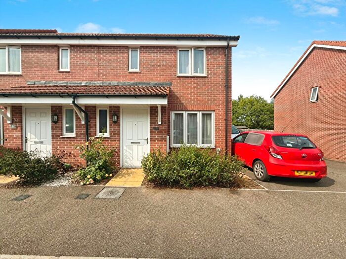 3 Bedroom End Of Terrace House For Sale In Myrtlebury Way, Exeter, EX1