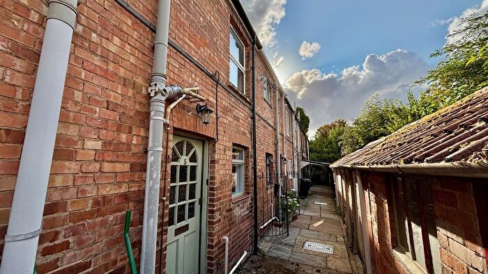 3 Bedroom Terraced House To Rent In South View Terrace, Trull, Taunton, TA3