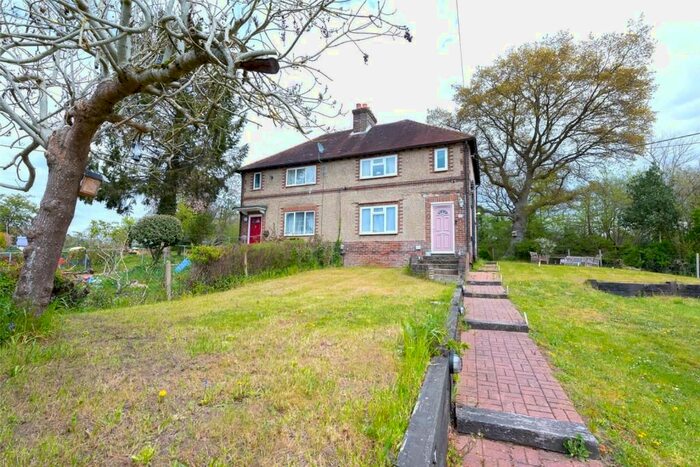 3 Bedroom Semi-Detached House To Rent In Wyke Avenue, Ash, Aldershot GU12