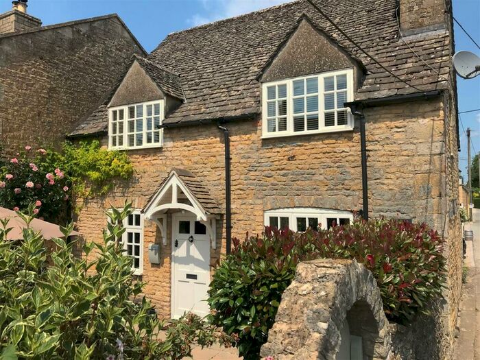 2 Bedroom Semi-Detached House For Sale In Mousetrap Lane, Bourton-on-the-Water, GL54