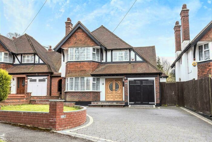 4 Bedroom Detached House To Rent In South Sutton, SM2