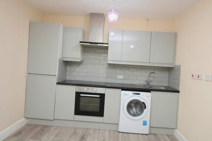 1 Bedroom Flat To Rent In Windmill Road, Croydon, CR0