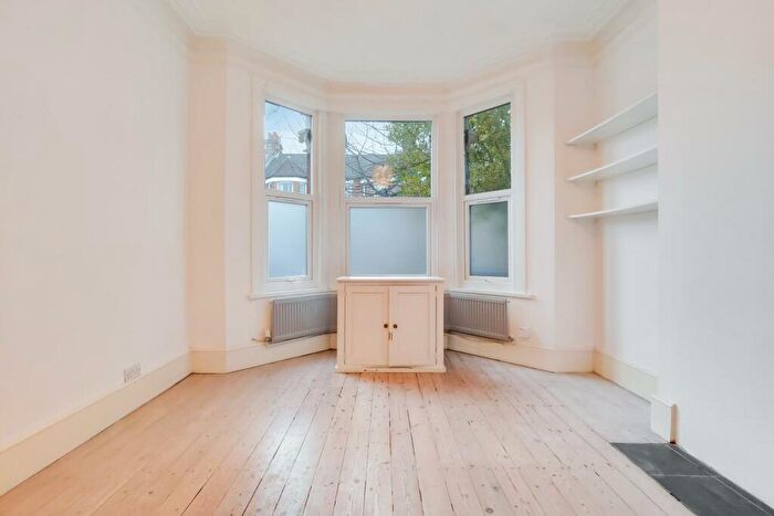 2 Bedroom Flat To Rent In Herbert Gardens, Kensal Rise, London, London Borough Of Brent, NW10
