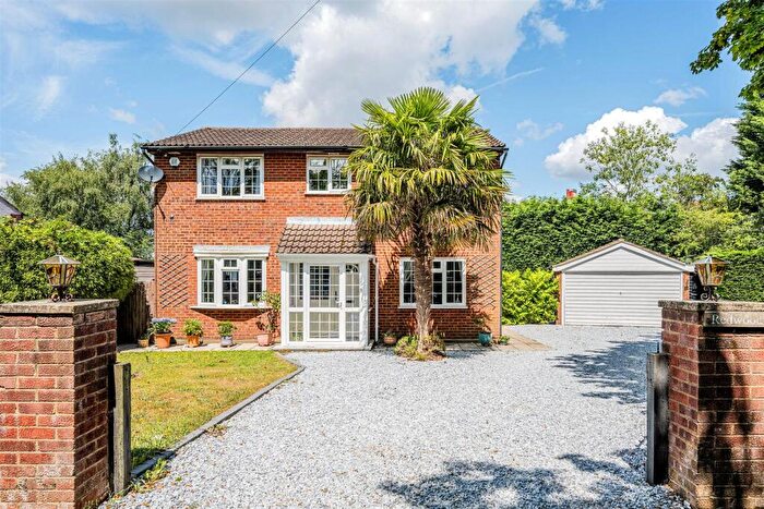 4 Bedroom Detached House For Sale In Margery Lane, Lower Kingswood, Tadworth, KT20