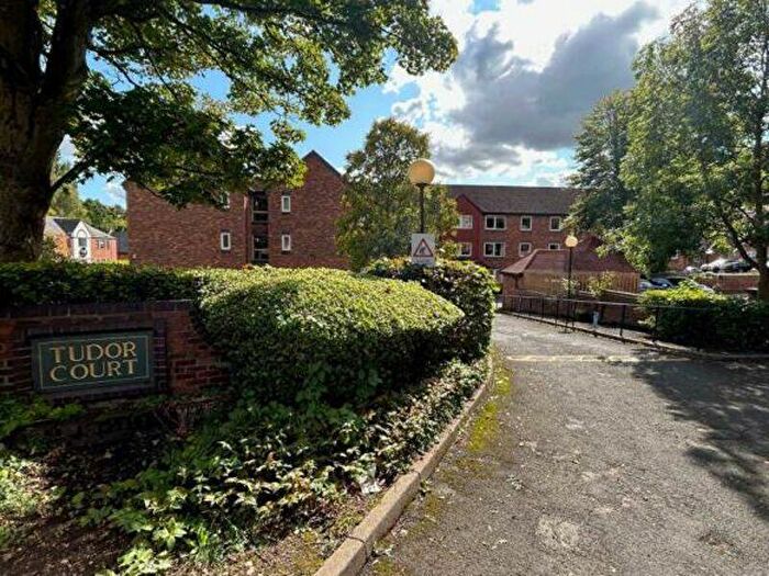 2 Bedroom Retirement Property For Sale In Midland Drive, Sutton Coldfield, B72