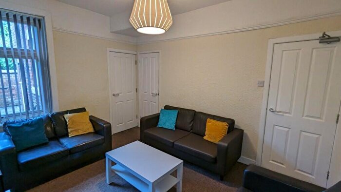 2 Bedroom Flat To Rent In Aughton Street, Ormskirk, L39