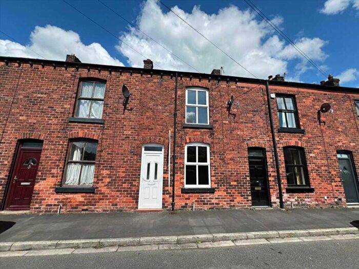 2 Bedroom Cottage To Rent In Green Street, Anderton, Adlington, PR6