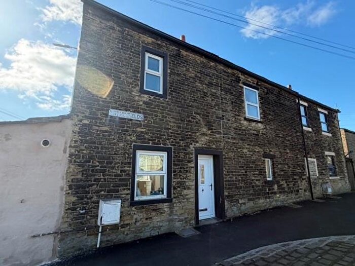 3 Bedroom Terraced House To Rent In Withinfields, Halifax, HX3