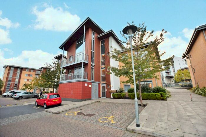 1 Bedroom Apartment To Rent In Kelvin Gate, Bracknell, Berkshire, RG12