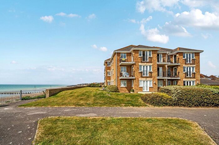 2 Bedroom Apartment For Sale In Thompson Road, Bognor Regis, PO22