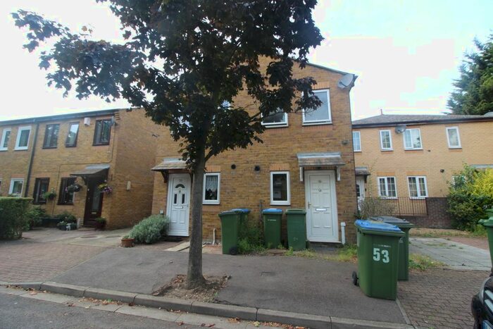 2 Bedroom Terraced House To Rent In Camelot Close, Thamesmead, SE28