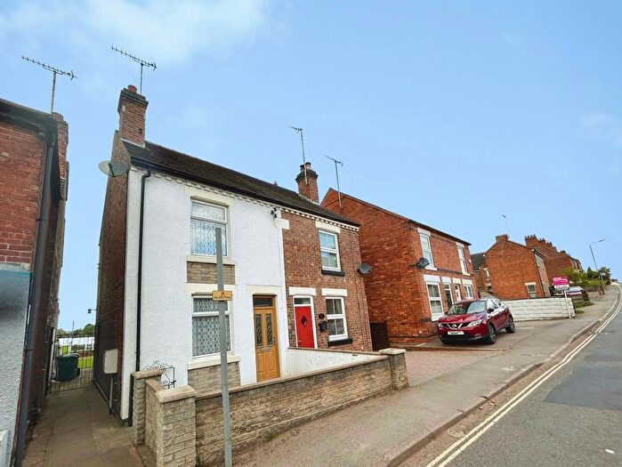 3 Bedroom Semi-Detached House For Sale In Linton Road, Castle Gresley, Swadlincote, Derbyshire, DE11