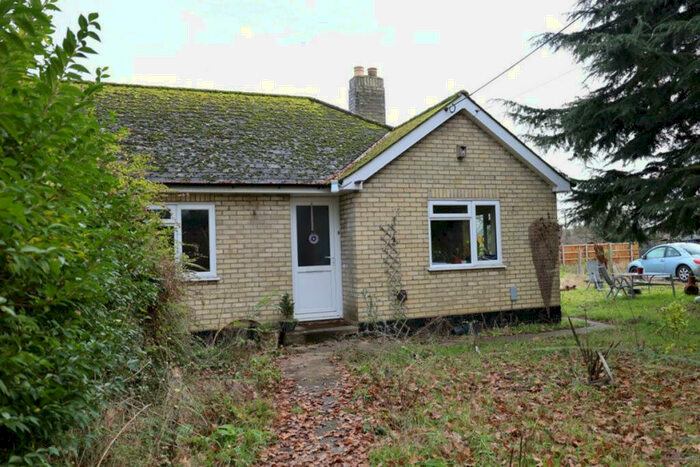 2 Bedroom Bungalow For Sale In Henny Road, Bures, CO8
