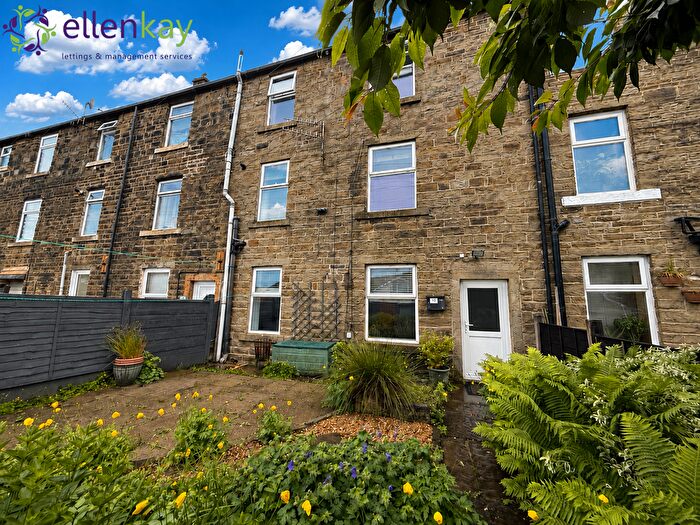 3 Bedroom Terraced House To Rent In Milner Street, Rochdale, OL12