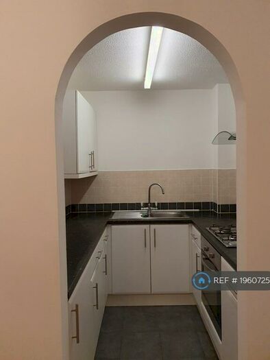 1 Bedroom Semi-Detached House To Rent In Far End, Hatfield, AL10